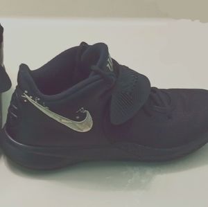 Kyrie Irving nike shoes
